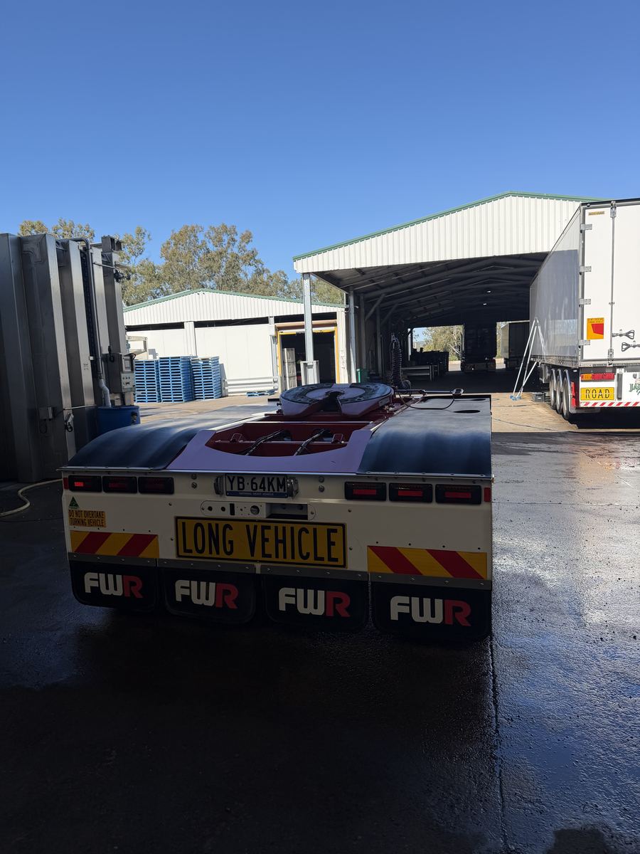 Detailed skel trailer rear, FWR